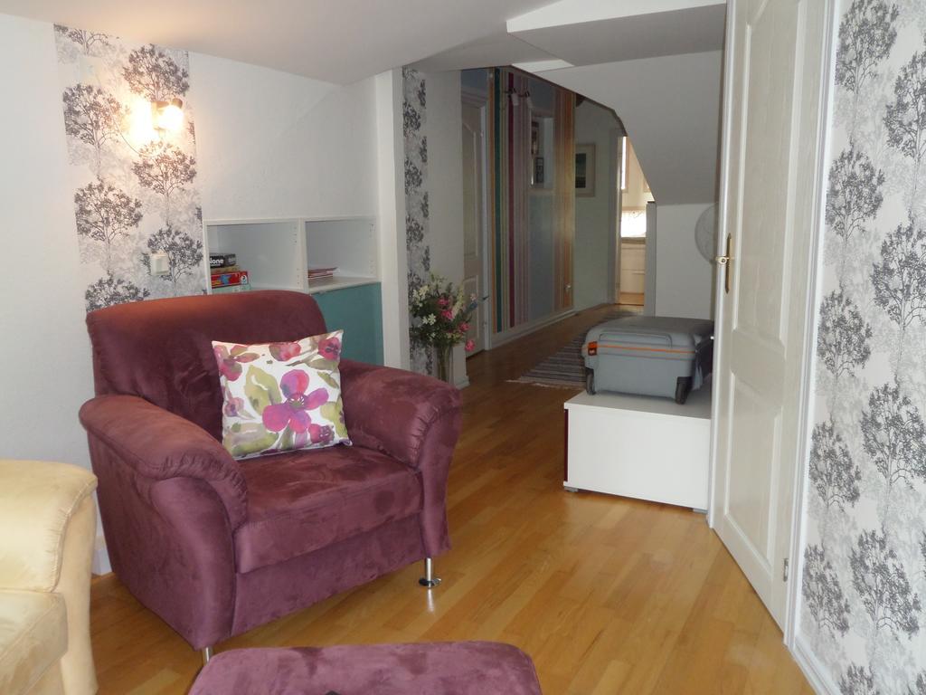 Skogis Bed & Breakfast Katrineholm Exterior photo
